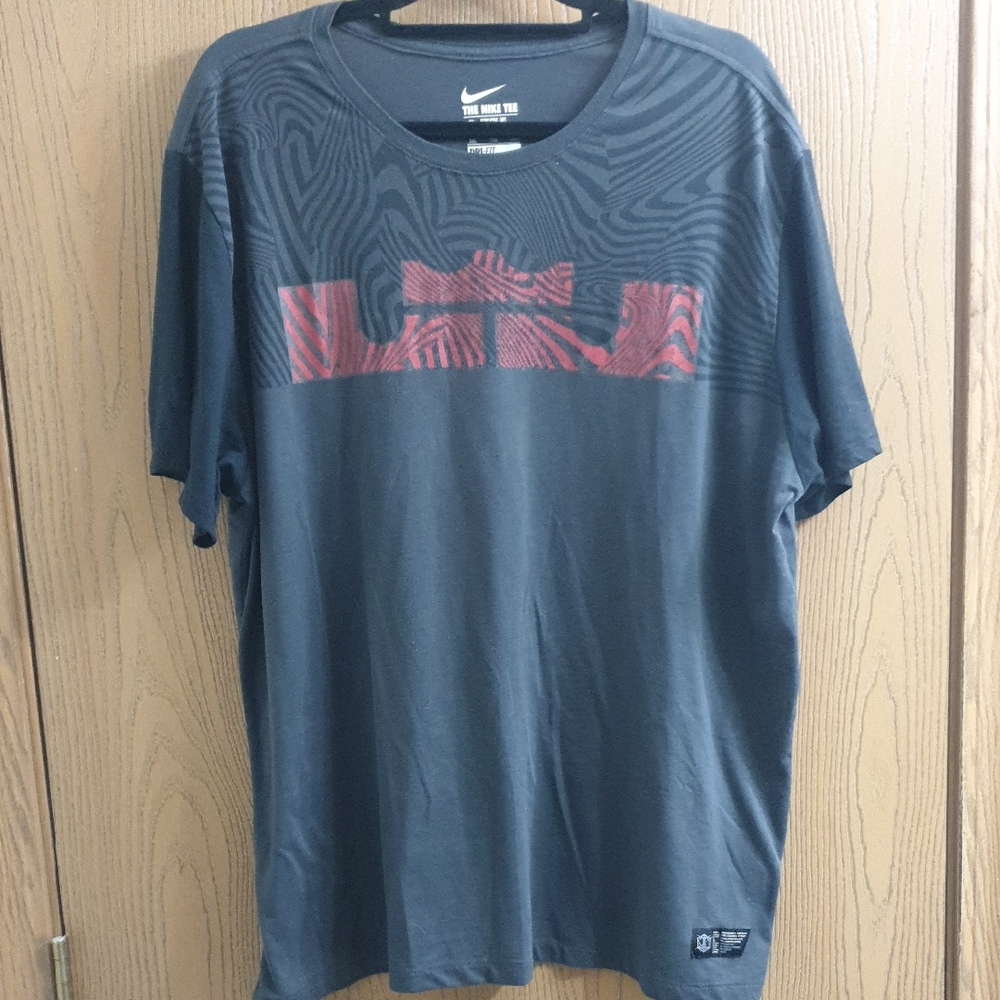Nike Men's Black Short-Sleeve Graphic Tee with Red Chest Detail